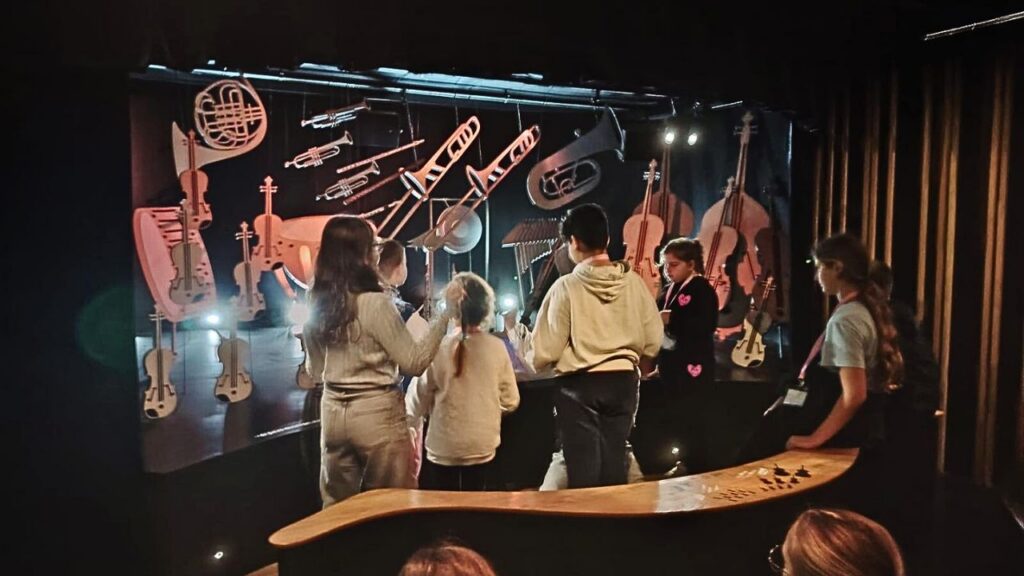 DEMOS la musique aussi en dehors de l’orchestre