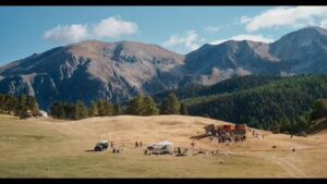 Extrait du documentaire Soyons Fous lors du tournage dans les Hautes-Alpes