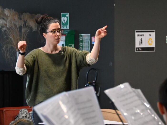 Marion Ladrette - cheffe d’orchestre de DEMOS Maubeuge-Val de Sambre