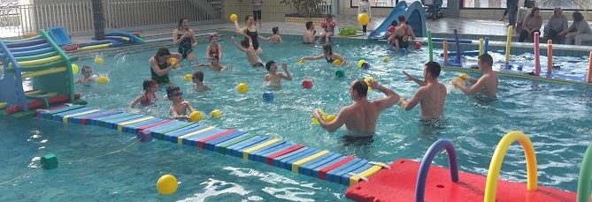 atelier parents enfants piscine